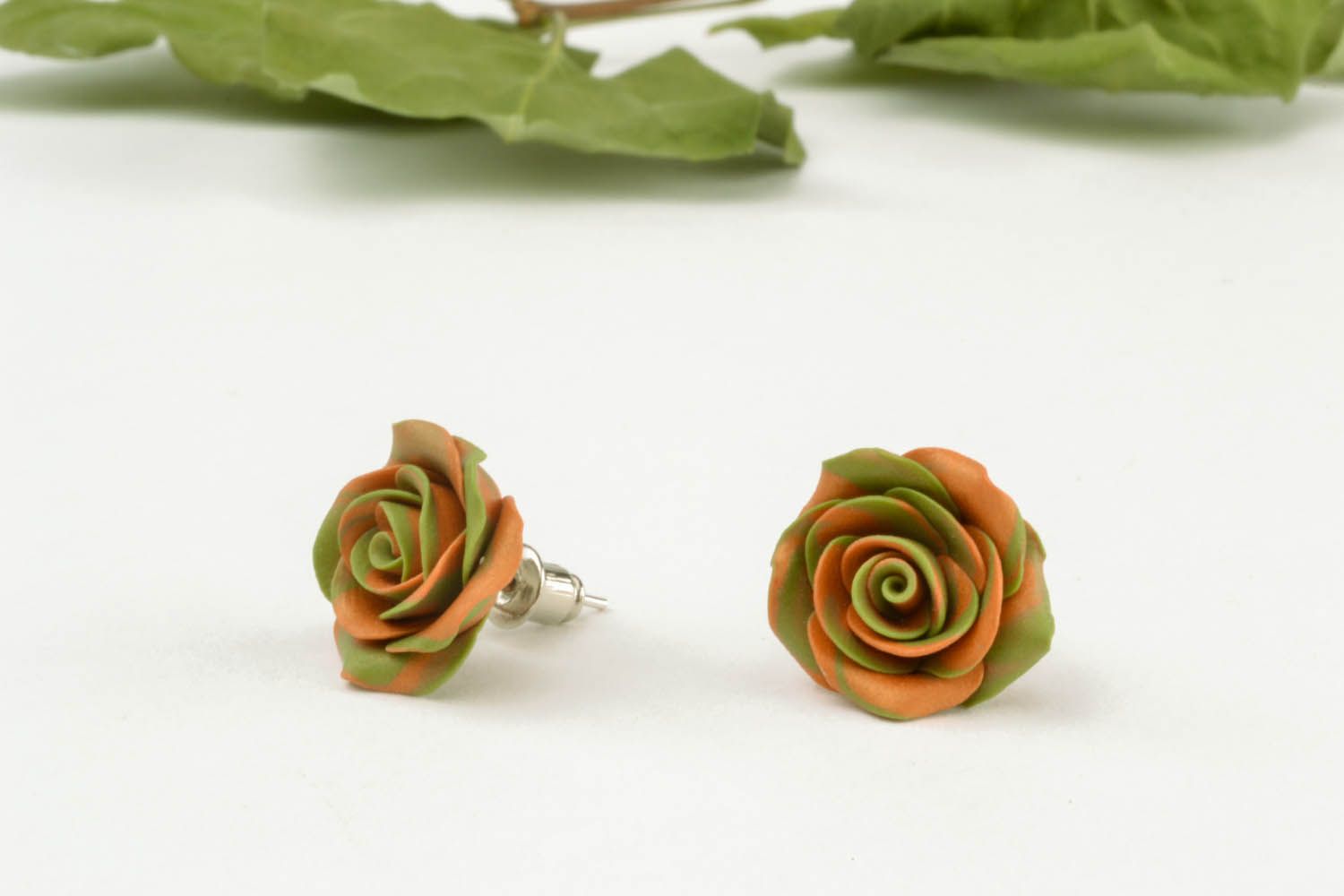 Homemade earrings Khaki Roses photo 1