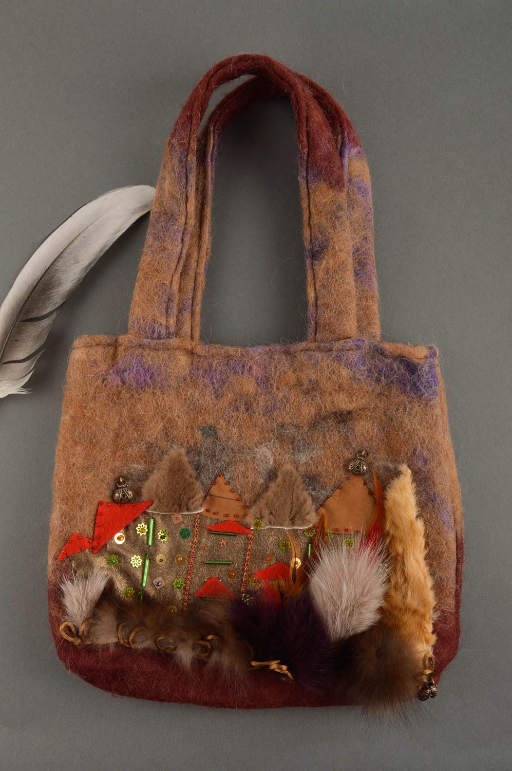 Женская сумка ручной работы сумка из шерсти коричневая сумка валяние с ручками фото 1