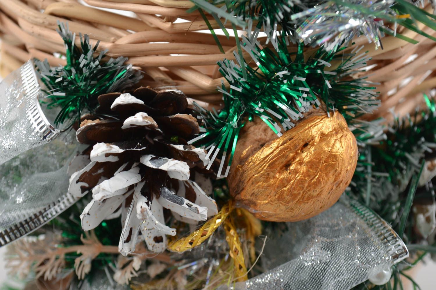 Canasta trenzada de mimbre decorada navideña cesta artesanal original pequeña foto 2