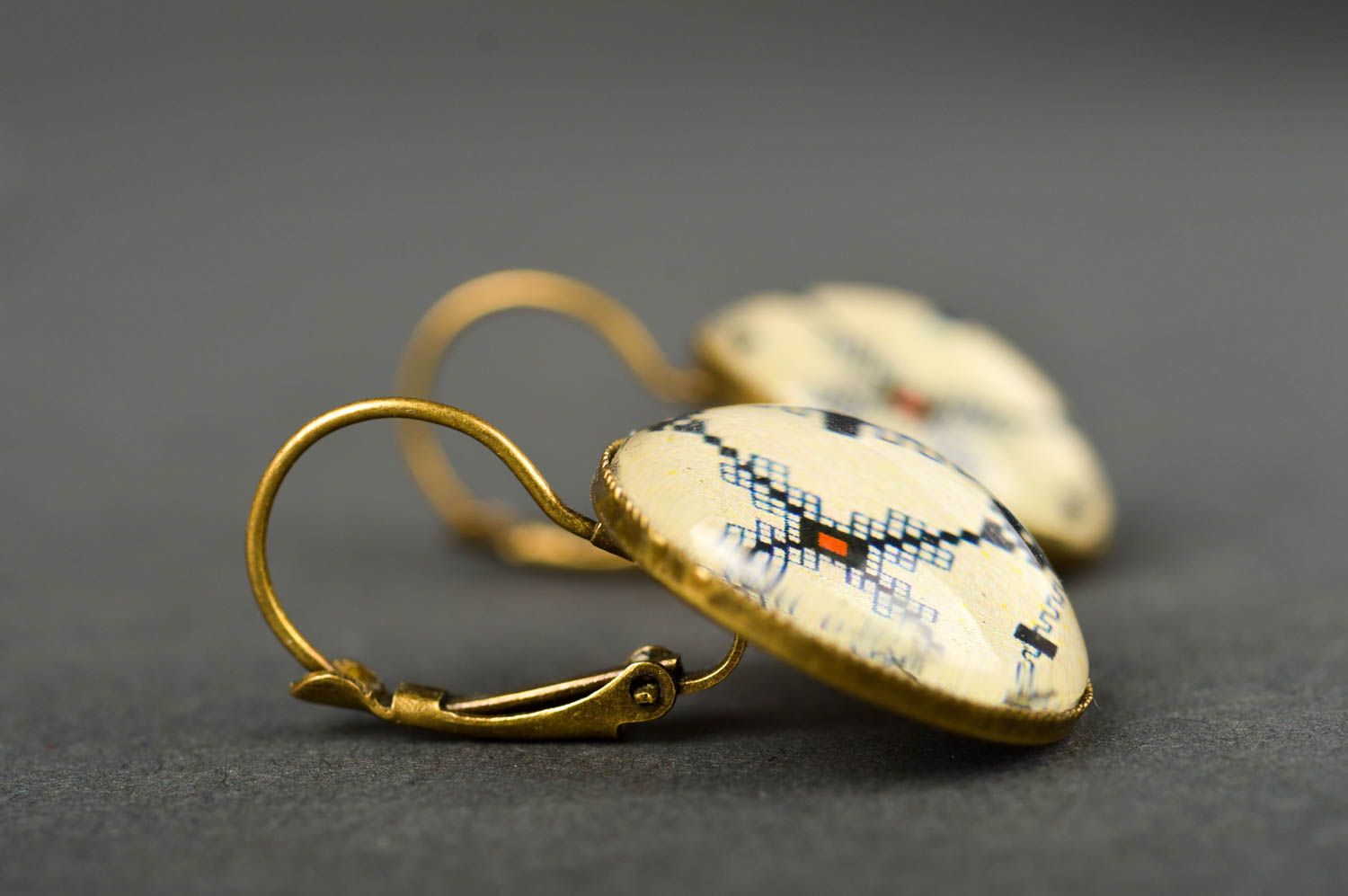Vintage earrings handmade round-shaped earrings fashion jewelry stylish jewelry photo 3