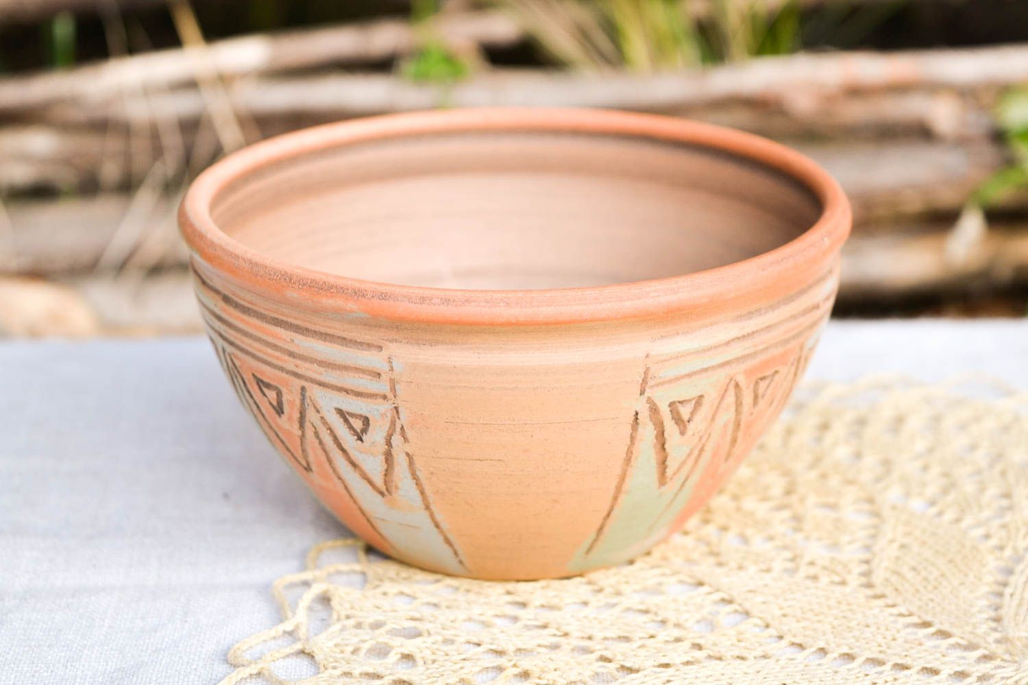 Cuenco cerámica artesanal vasija de arcilla utensilio de cocina pintado foto 1