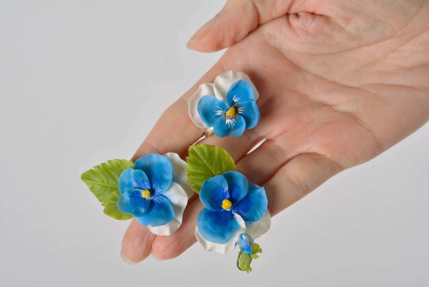 Handmade polymer clay jewelry set 2 pieces flower ring and stud earrings photo 3