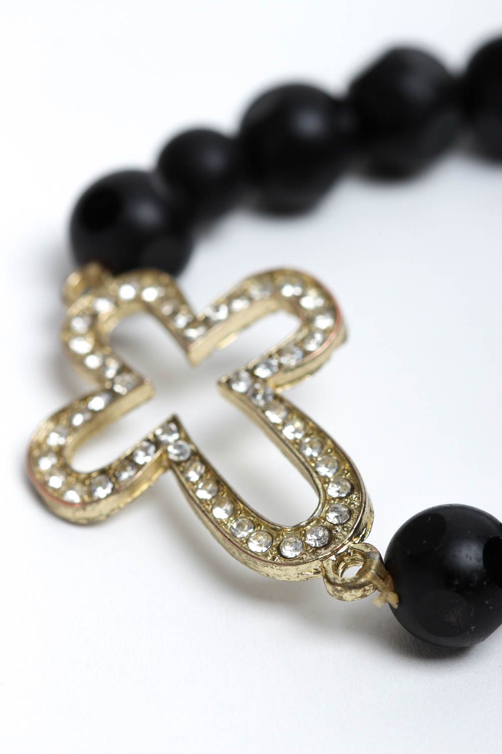 Bracelet shungite Bijou fait main noir design avec croix Cadeau pour femme photo 3