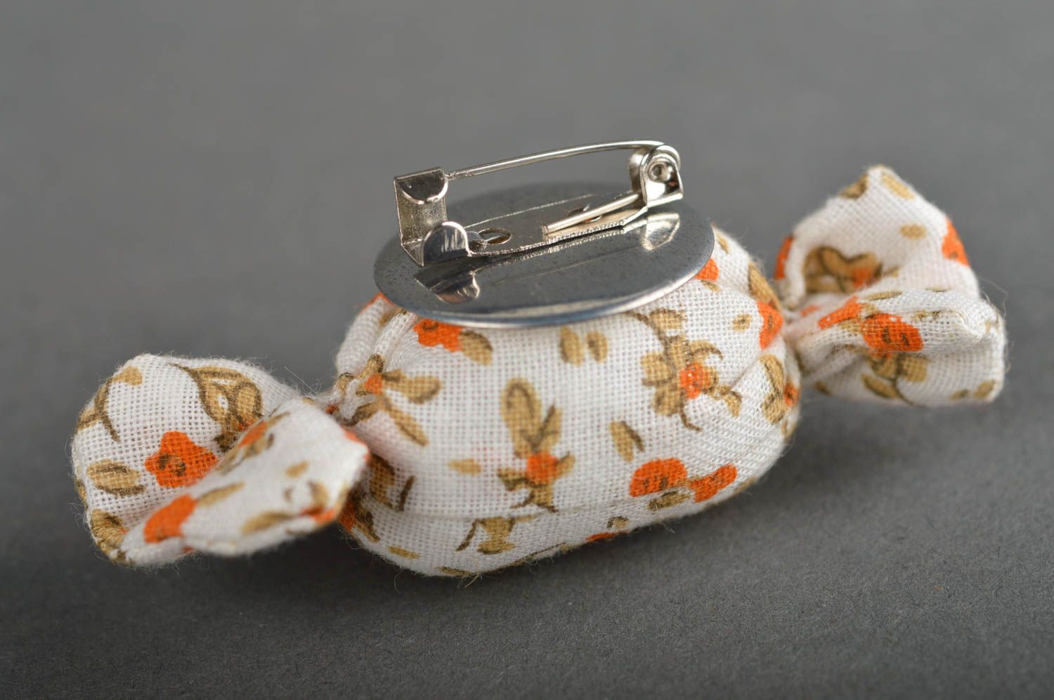 Handmade fabric brooch designer brooch fashion jewelry handmade jewelry for girl photo 3