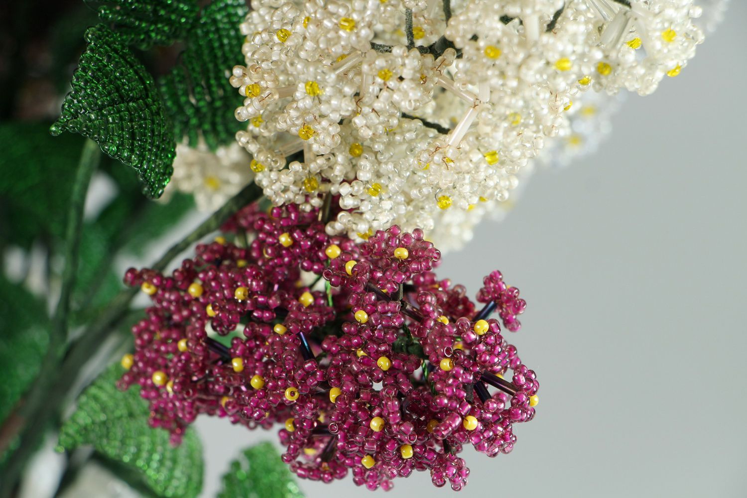 Bouquet of lilac made from beads photo 4