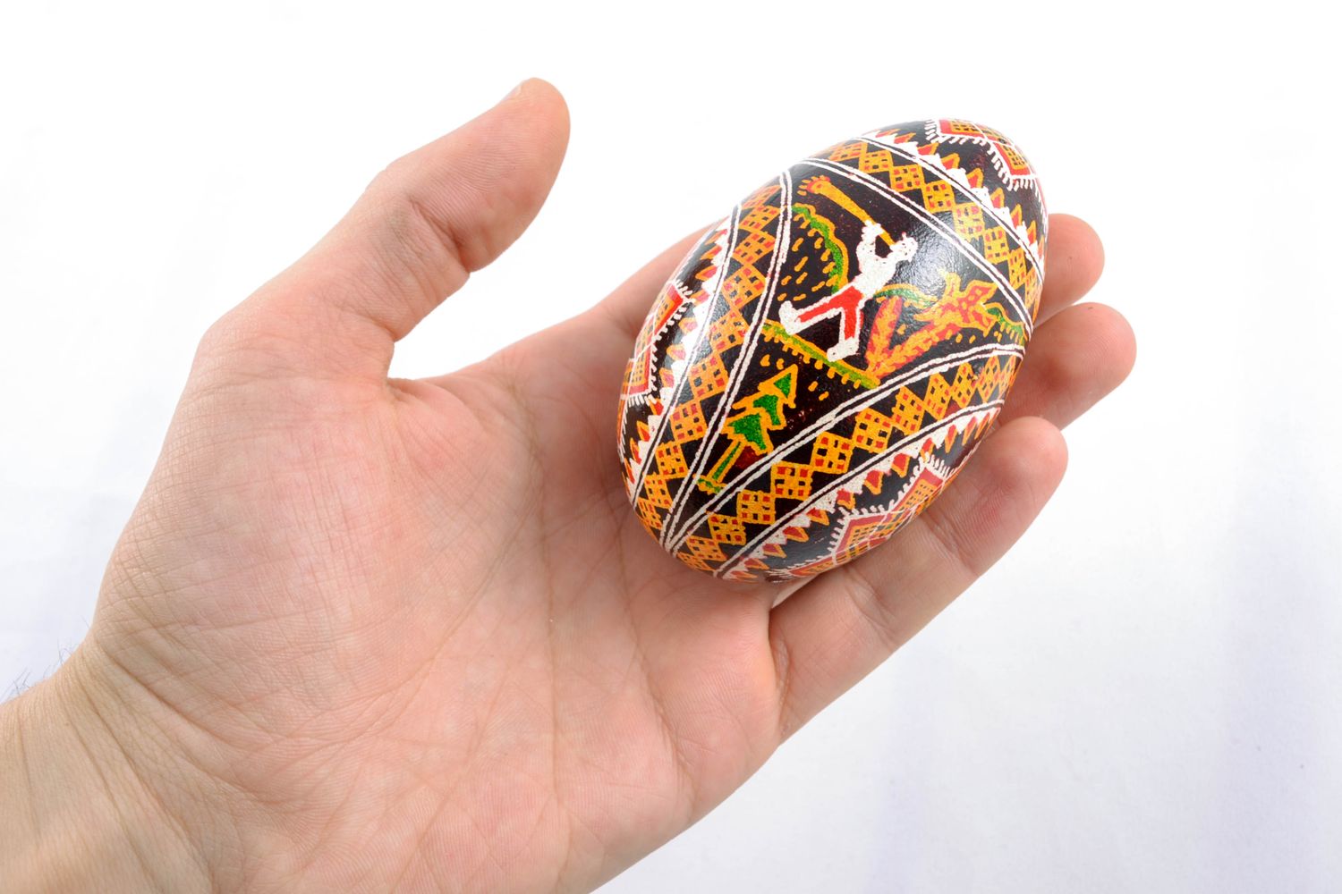 Huevo de Pascua con ornamento precioso foto 2