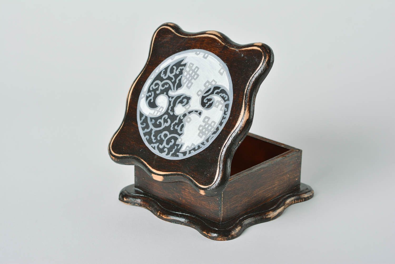 Caja de madera decorada con pintura estilosa hecha a mano original inusual foto 4