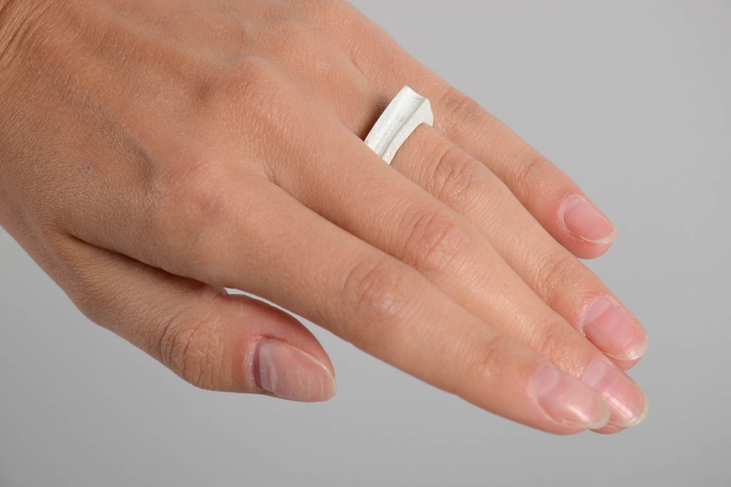 Handmade schöner Schmuck Ring aus Beton Damen Modeschmuck Accessoire für Frau foto 2