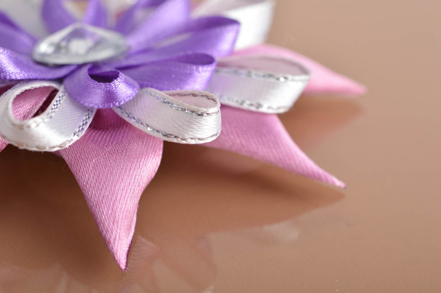 Handmade designer kanzashi flower brooch folded of satin ribbons with rhinestone photo 4