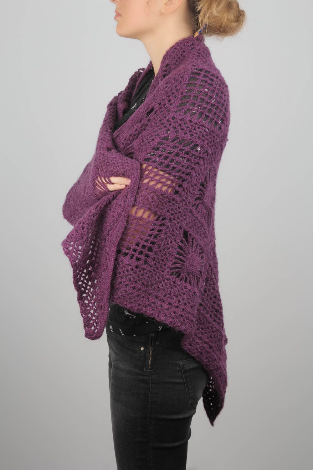 Châle tricoté main en fils de laine violets photo 5