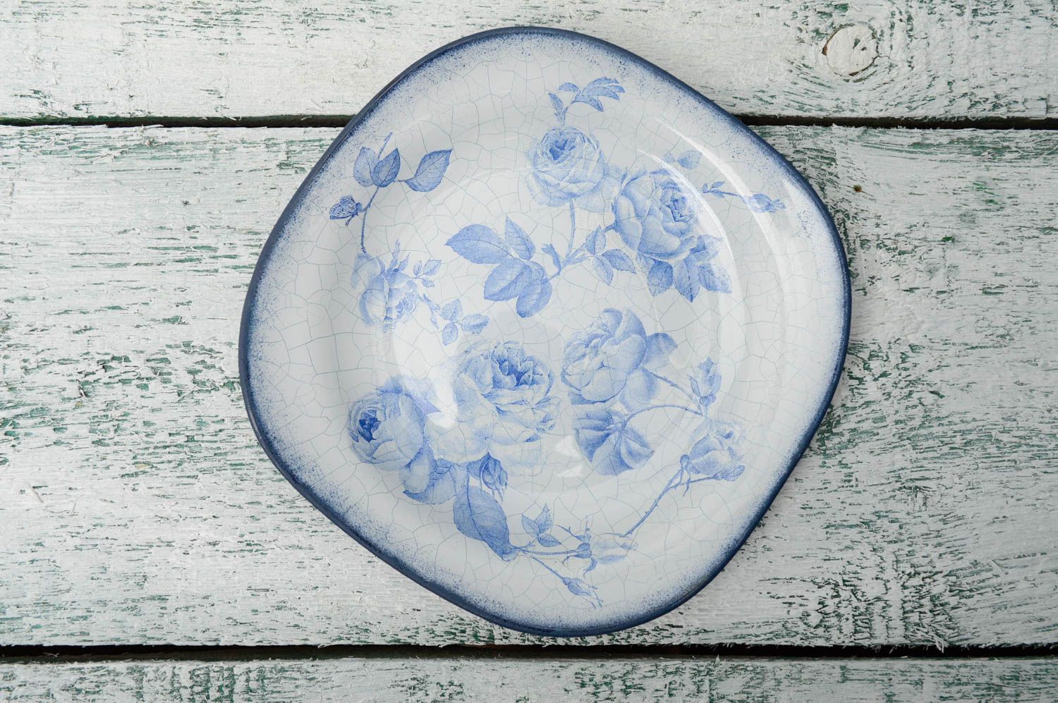 Decorative wall plate in Provence style photo 1