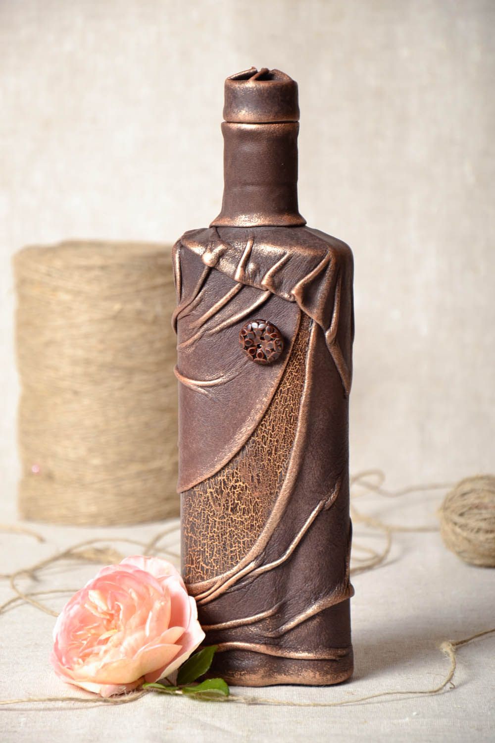 Garrafa decorativa com tampa frasco artesanal de couro  foto 1