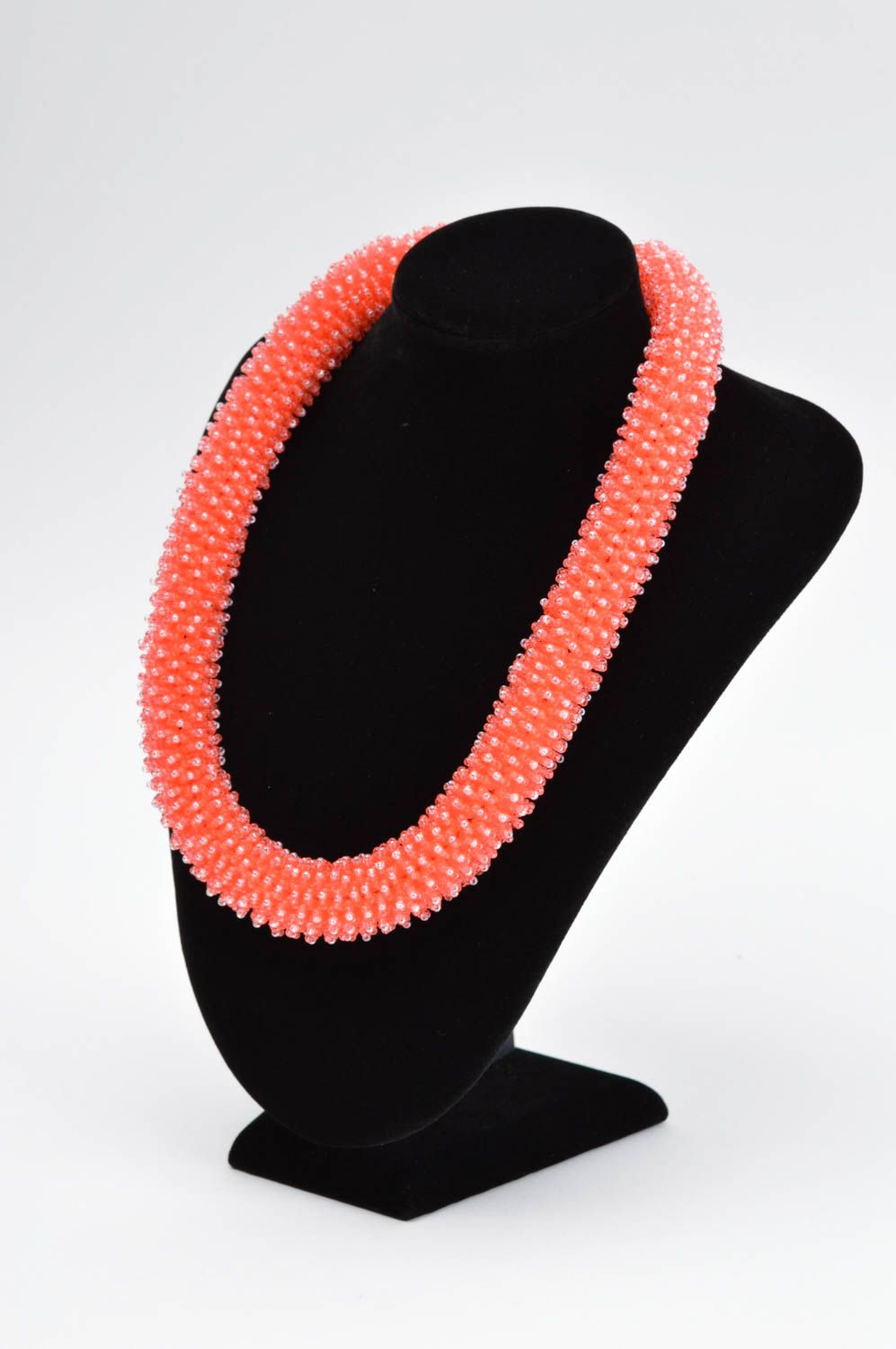 Handmade Damen Collier Accessoire für Frauen korallenrote Rocailles Kette foto 1