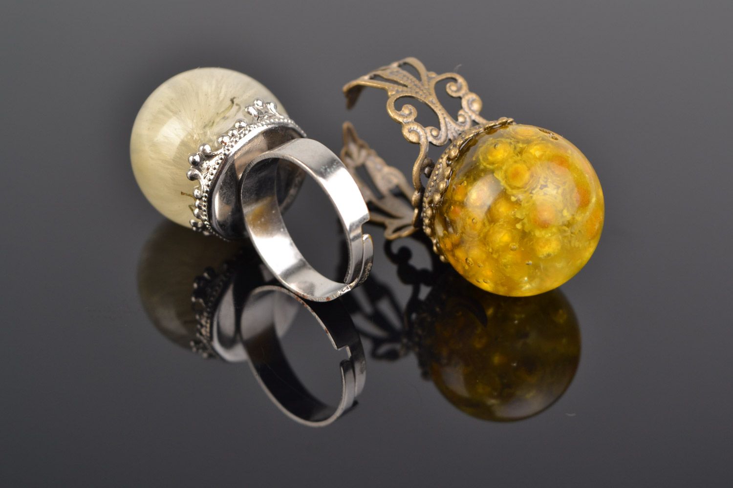 Set of handmade rings with real flowers coated with epoxy 2 items photo 3