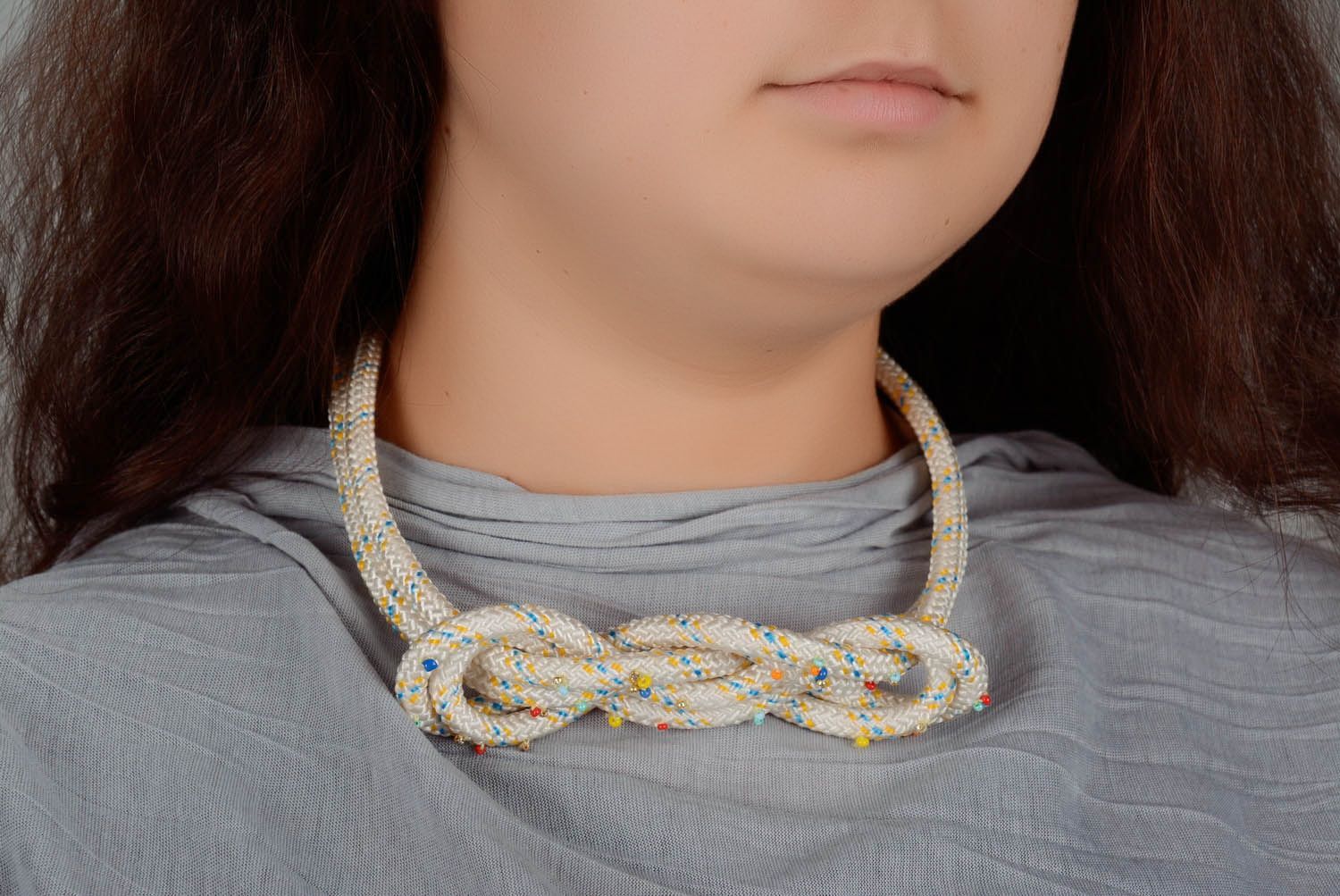 Necklace Made of String Embroidered with Beads photo 4