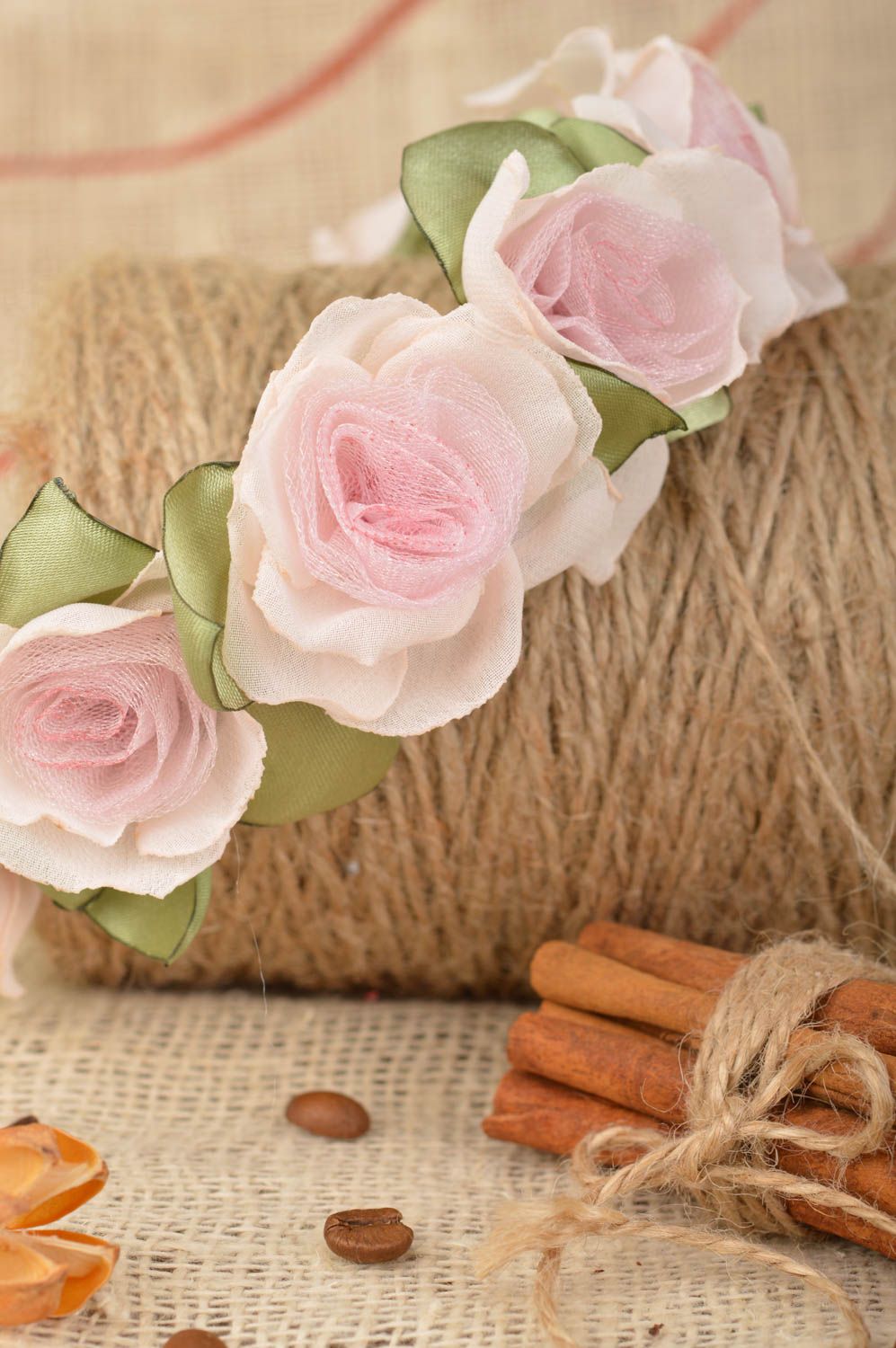 Serre-tête avec fleurs roses en mousseline de soie fait main délicat romantique photo 1