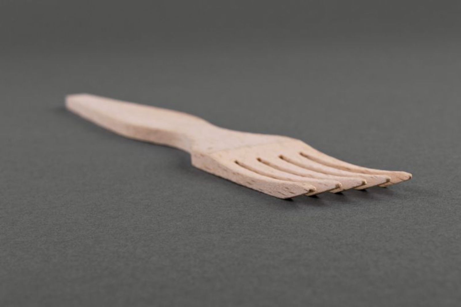 Wooden fork for stirring and overturning products photo 4