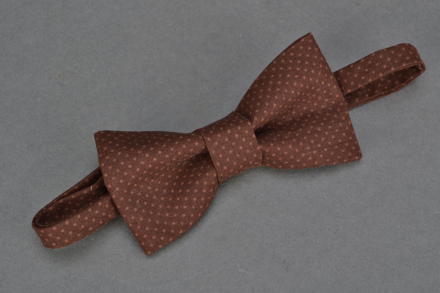 Brown bow tie photo 3