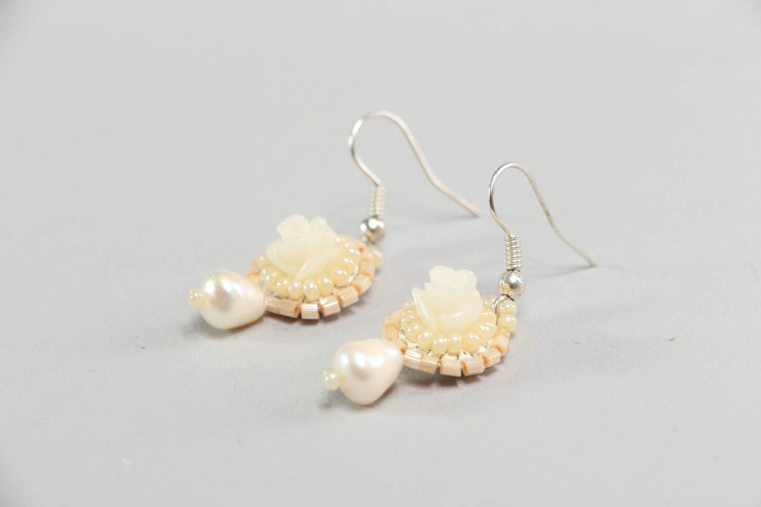 Ohrringe aus Perlen foto 2