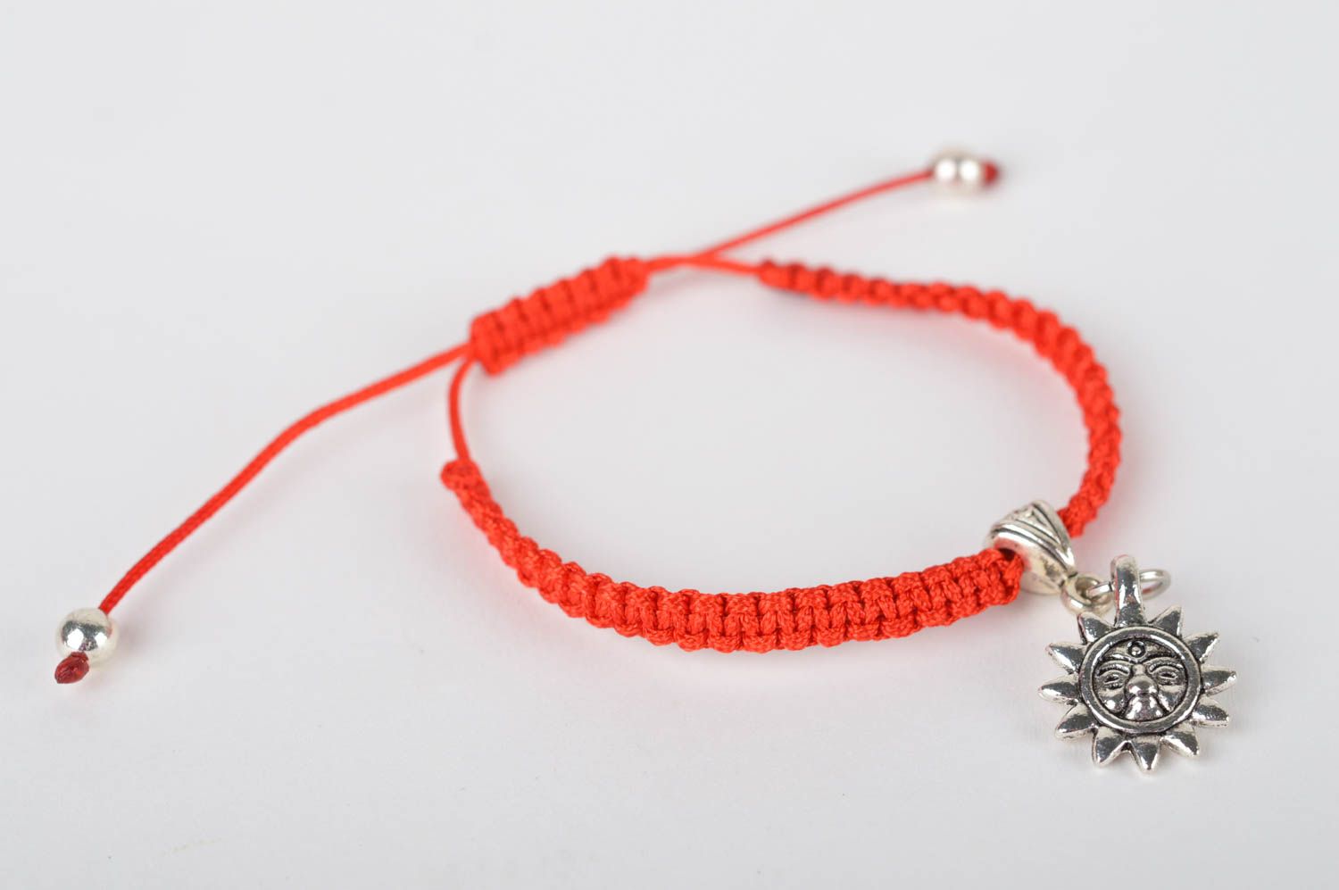Stylish handmade thread bracelet woven bracelet designs artisan jewelry photo 2