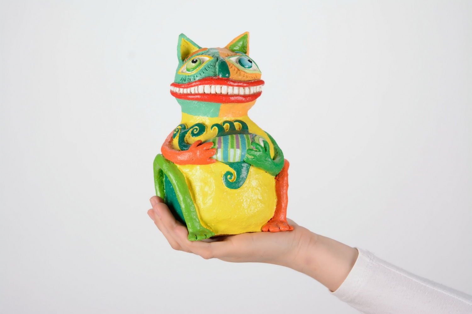 Moneybox Cat with chameleon photo 2