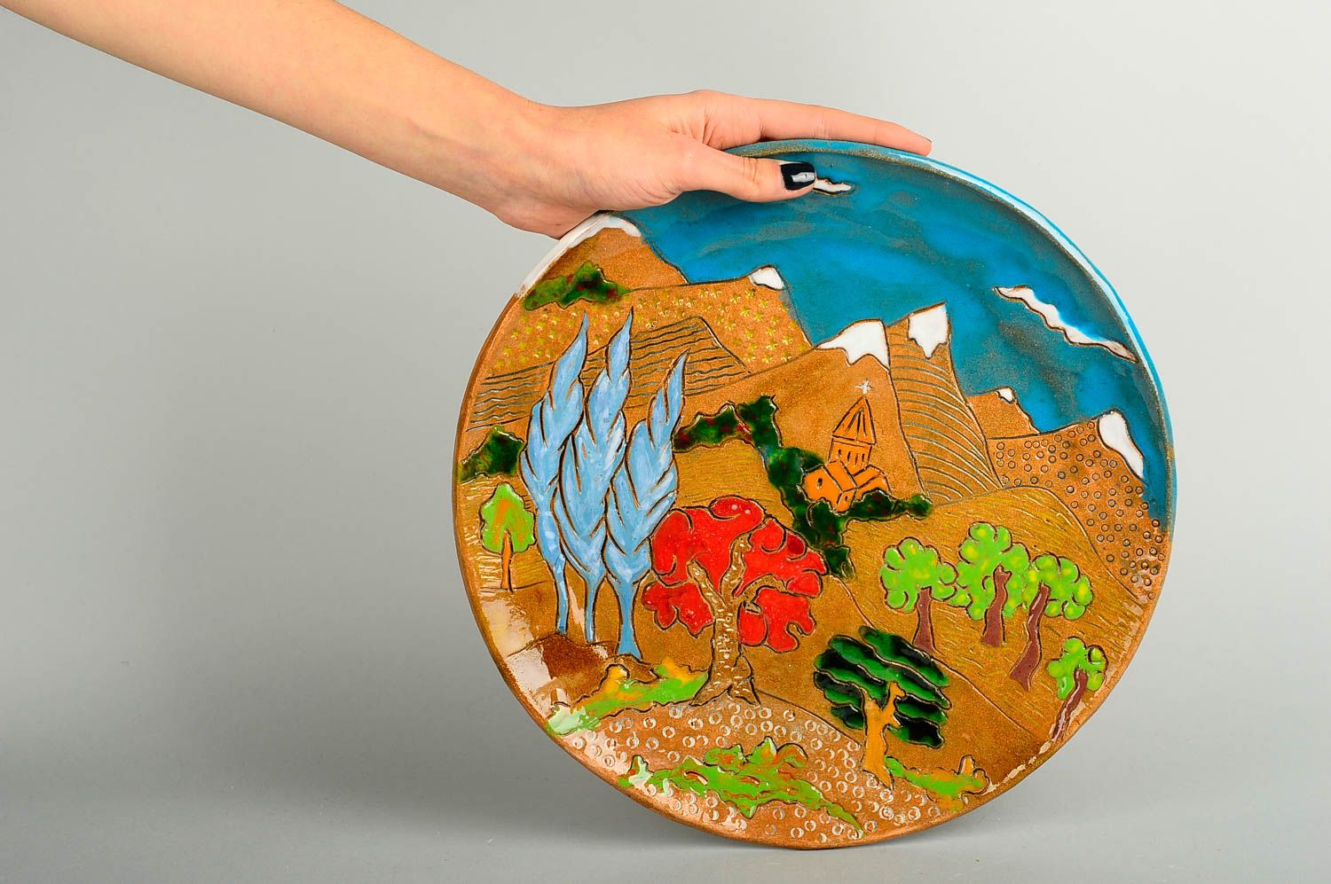 Plato de cerámica con dibujo plato hecho a mano decoración de casa original foto 2