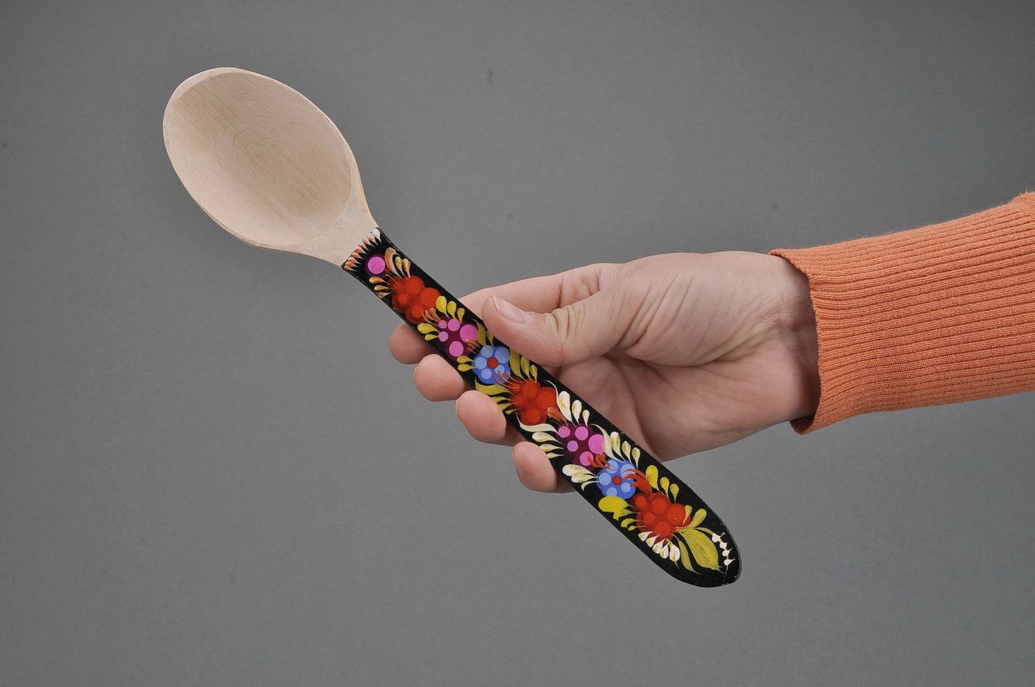 Spoon with painted handle photo 1