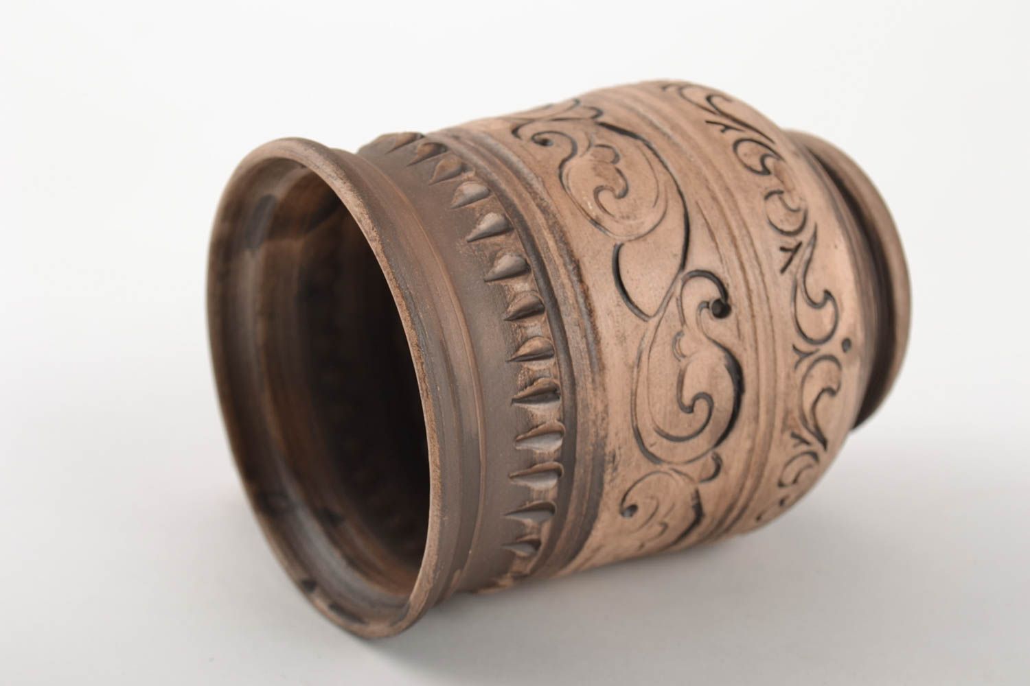 Braunes schönes Trinkglas aus Ton mit Ornament 250 ml künstlerische Handarbeit foto 5