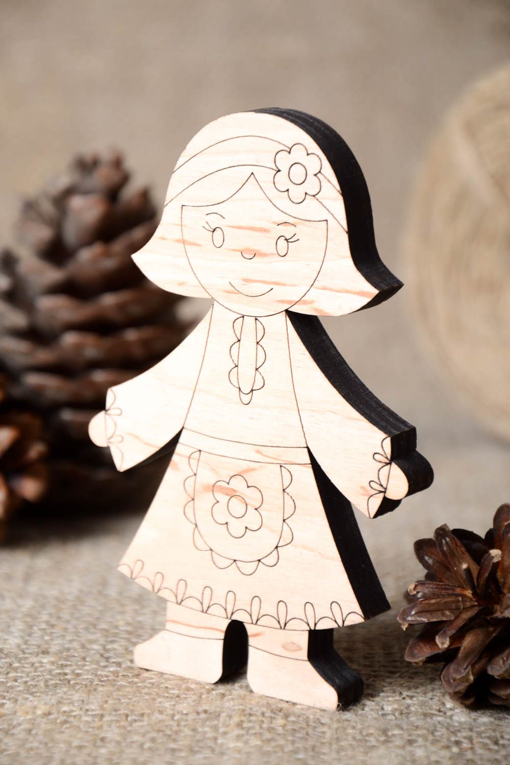 Mädchen Figur zum Bemalen handmade Holz Rohling Miniatur Figur für Handarbeit foto 1