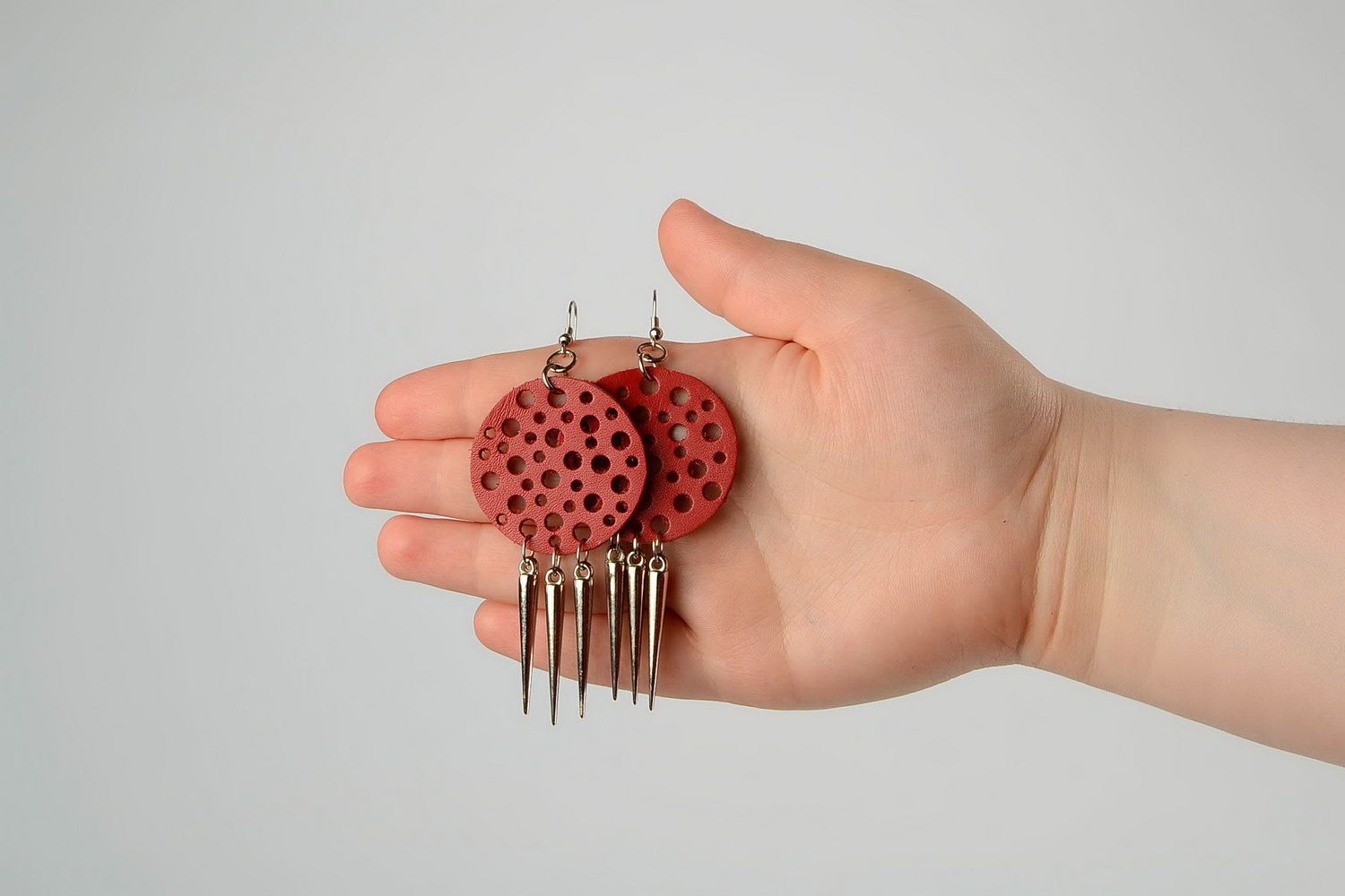 Beautiful earrings made ​​of leather photo 5