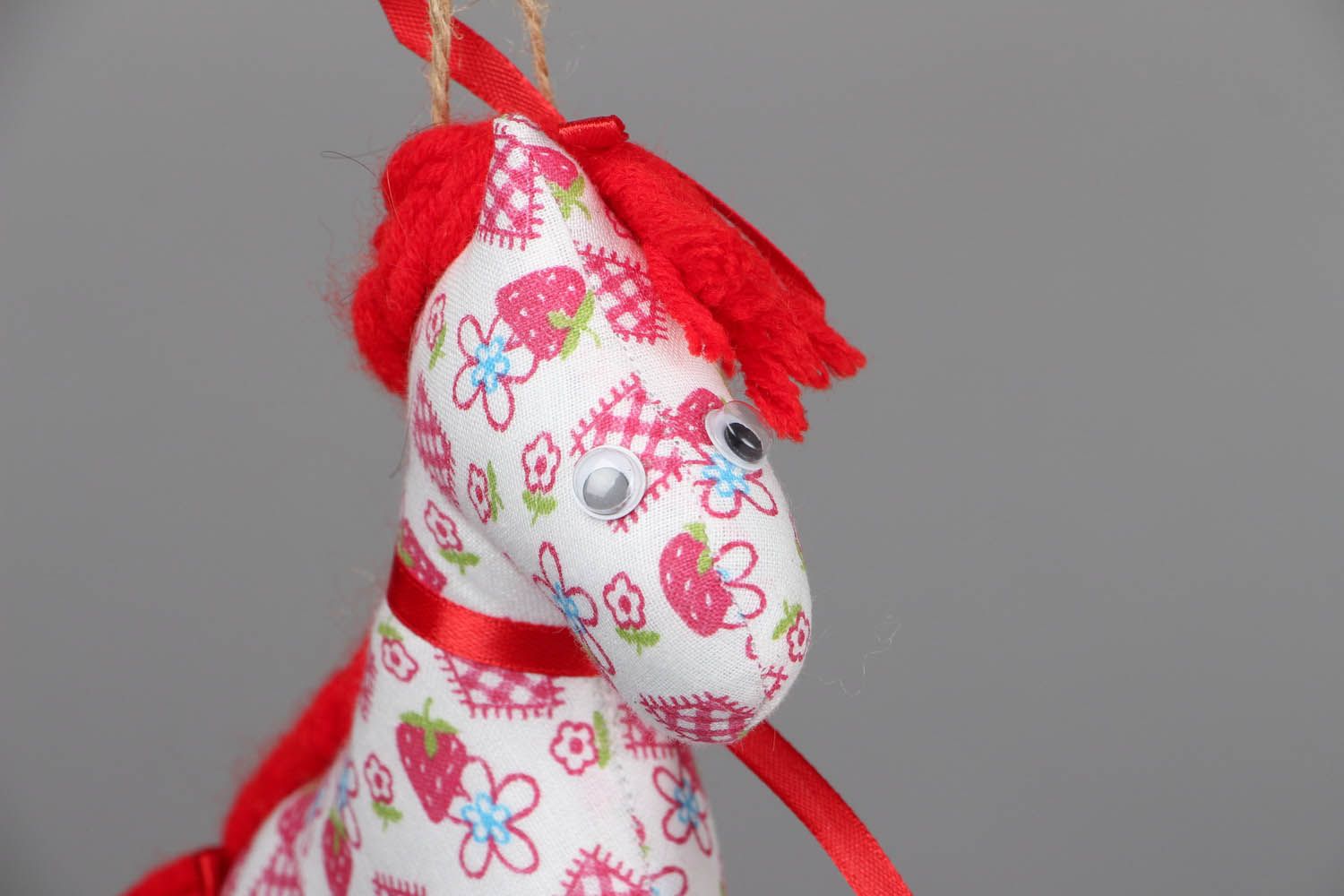Интерьерная игрушка текстильная Клубничный пони фото 2