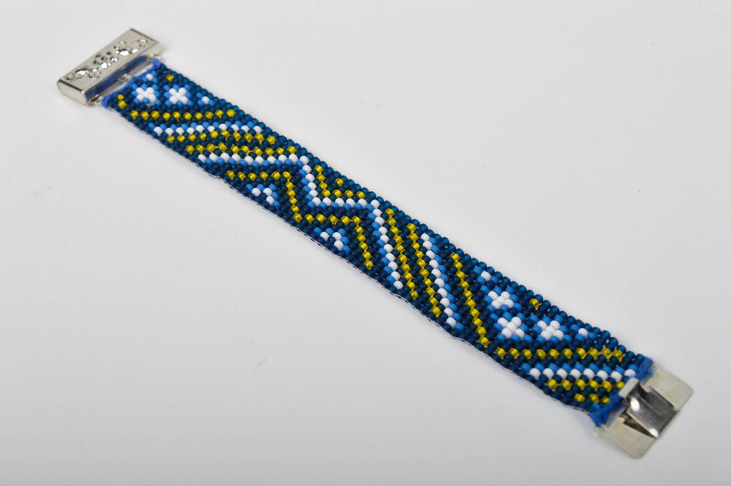 Bracelet large Bijou fait main bleu à motif en perles de rocaille Cadeau femme photo 3