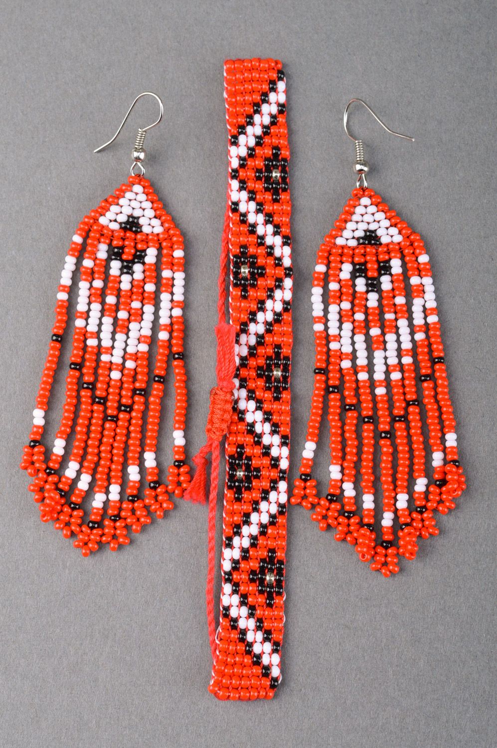 Boucles d'oreilles et bracelet en perles de rocaille faits main ethniques photo 2