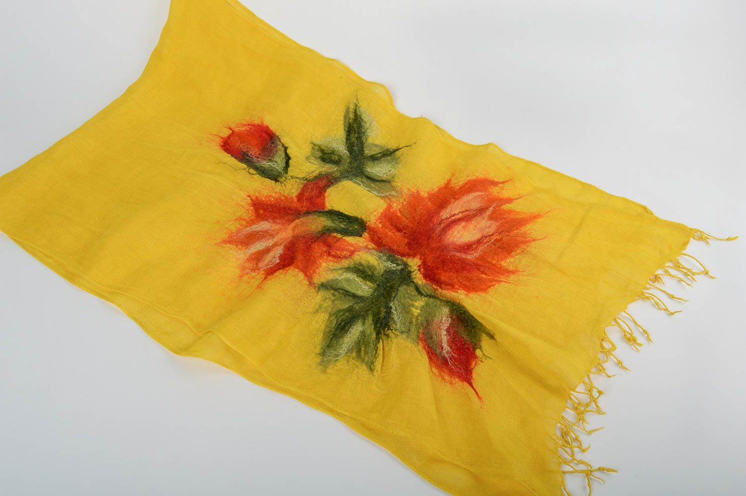 Écharpe laine Accessoire fait main Cadeau femme jaune orange avec fleurs photo 2