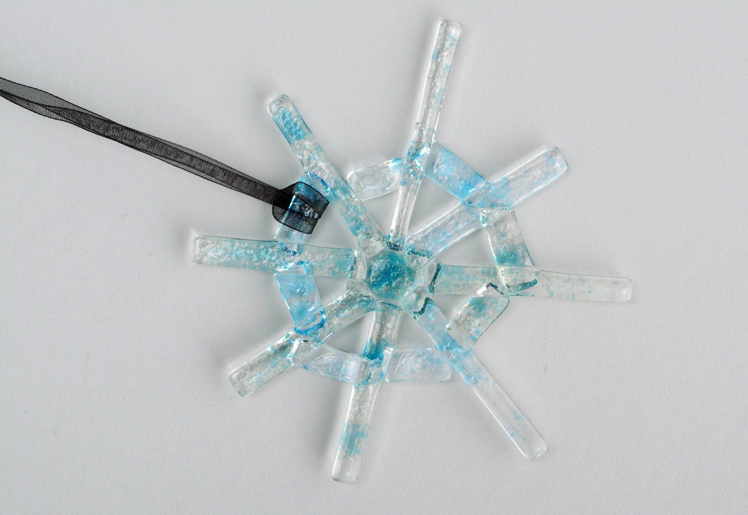 New Year's glass decoration Melting snowflake photo 2