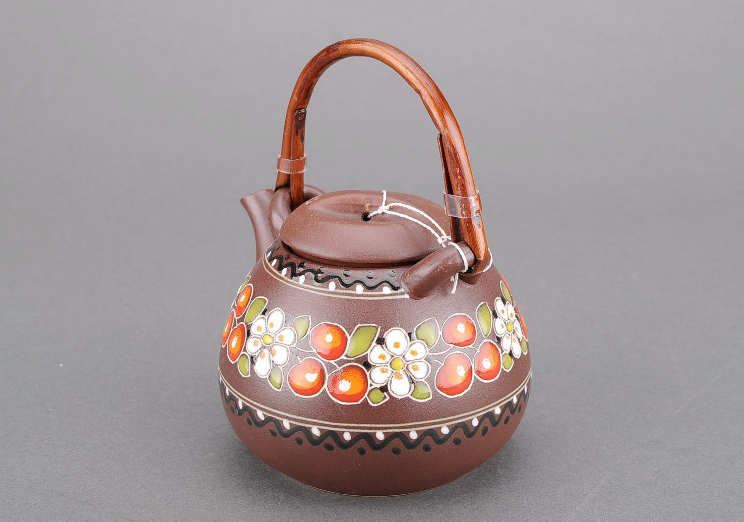 Ceramic teapot with bamboo handle photo 3