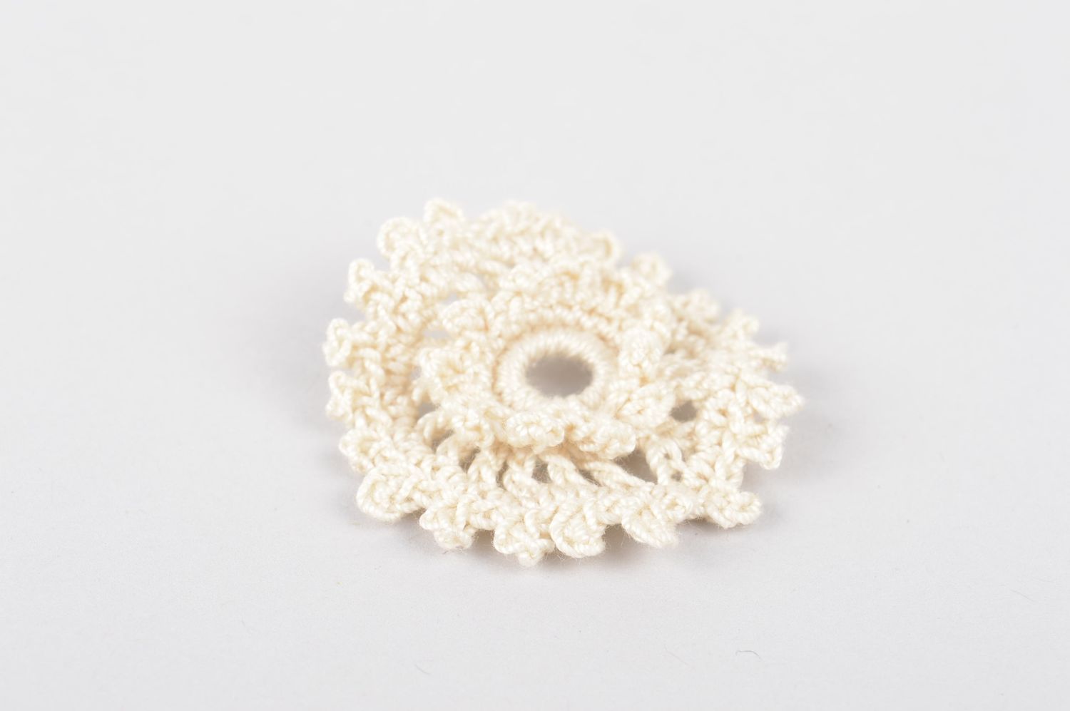 Handmade designer blank for brooch crocheted textile fittings cute blanks photo 2