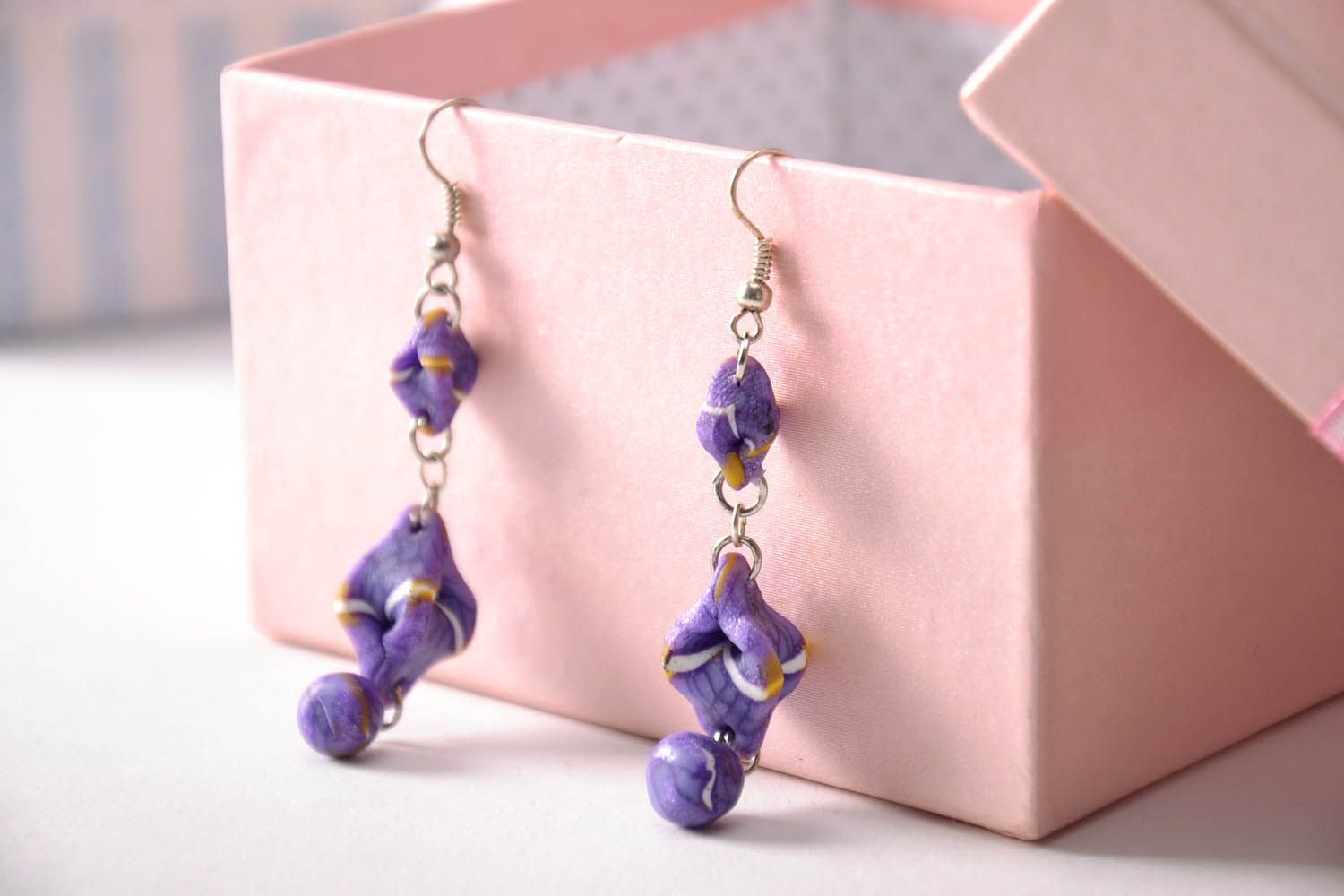 Long violet earrings photo 4