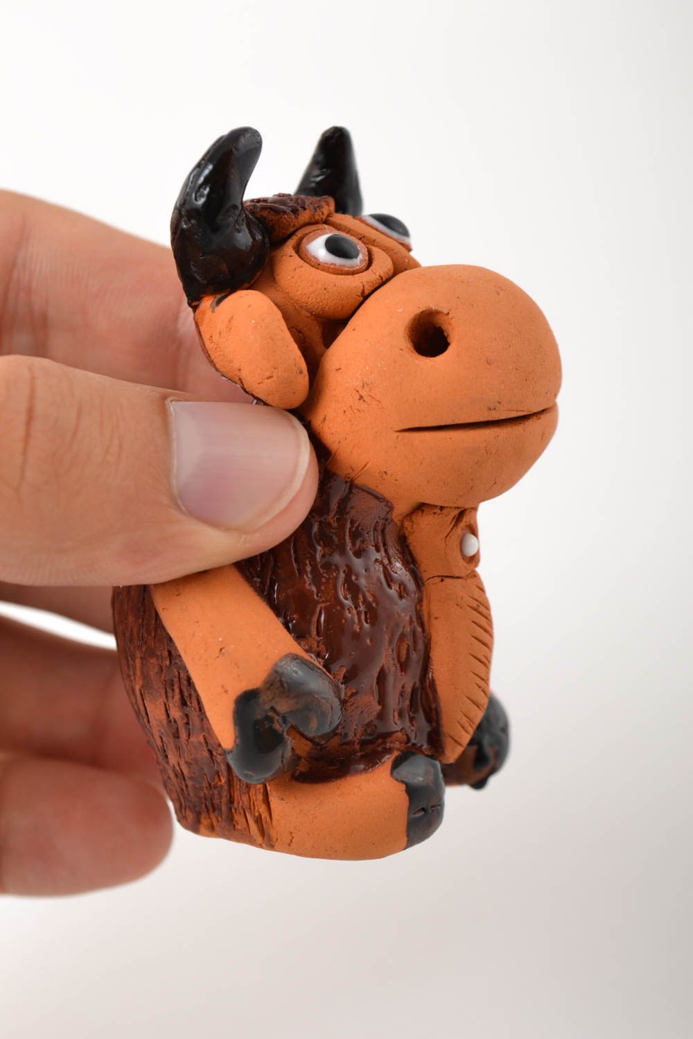 Коллекционная фигурка ручной работы статуэтка для дома игрушка из глины бычок фото 4