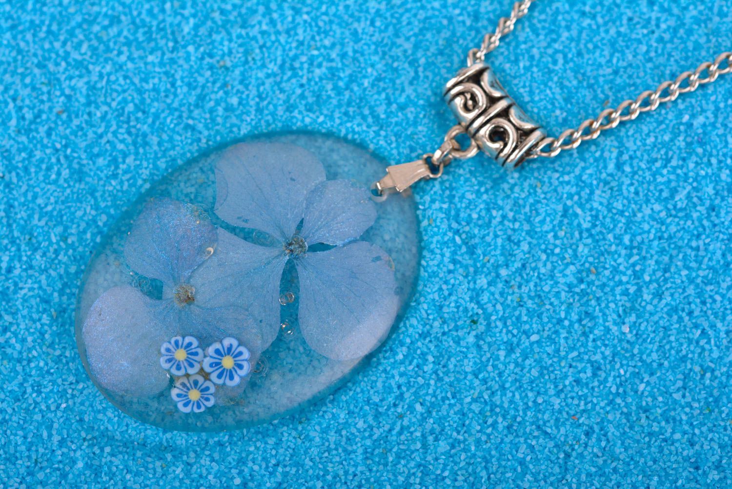 Шейный кулон хэнд мейд украшение из эпоксидной смолы авторская бижутерия цветок фото 1