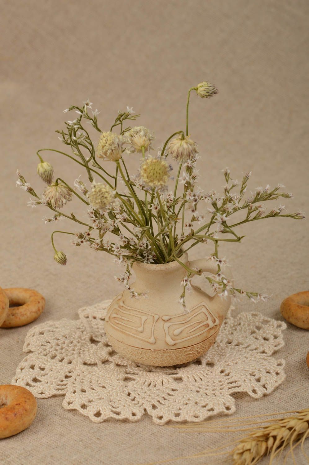 Petit napperon au crochet beige fait main en fils de coton Décoration maison photo 3