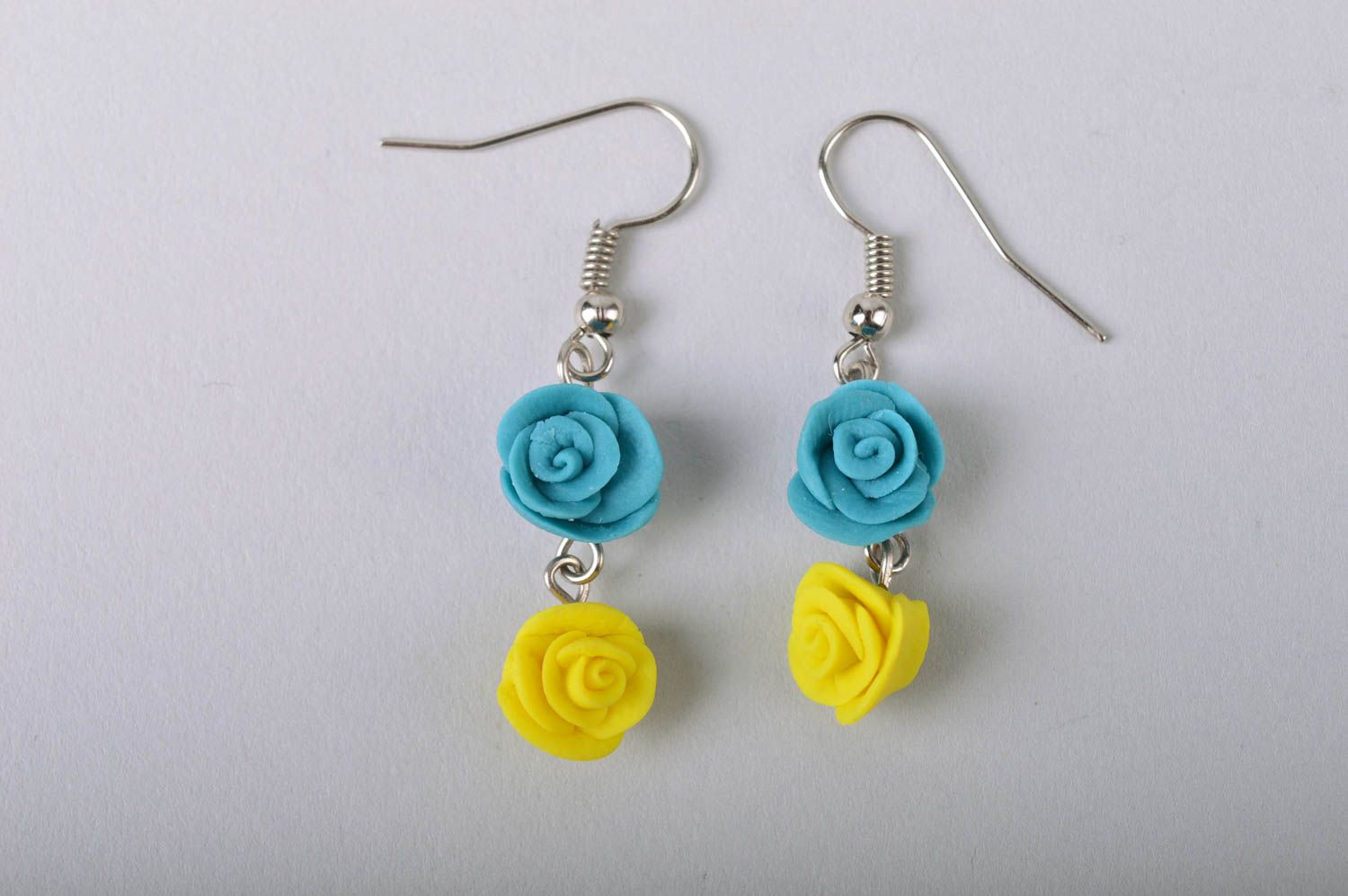 Handmade designer dangle earrings with blue and yellow cold porcelain roses photo 2