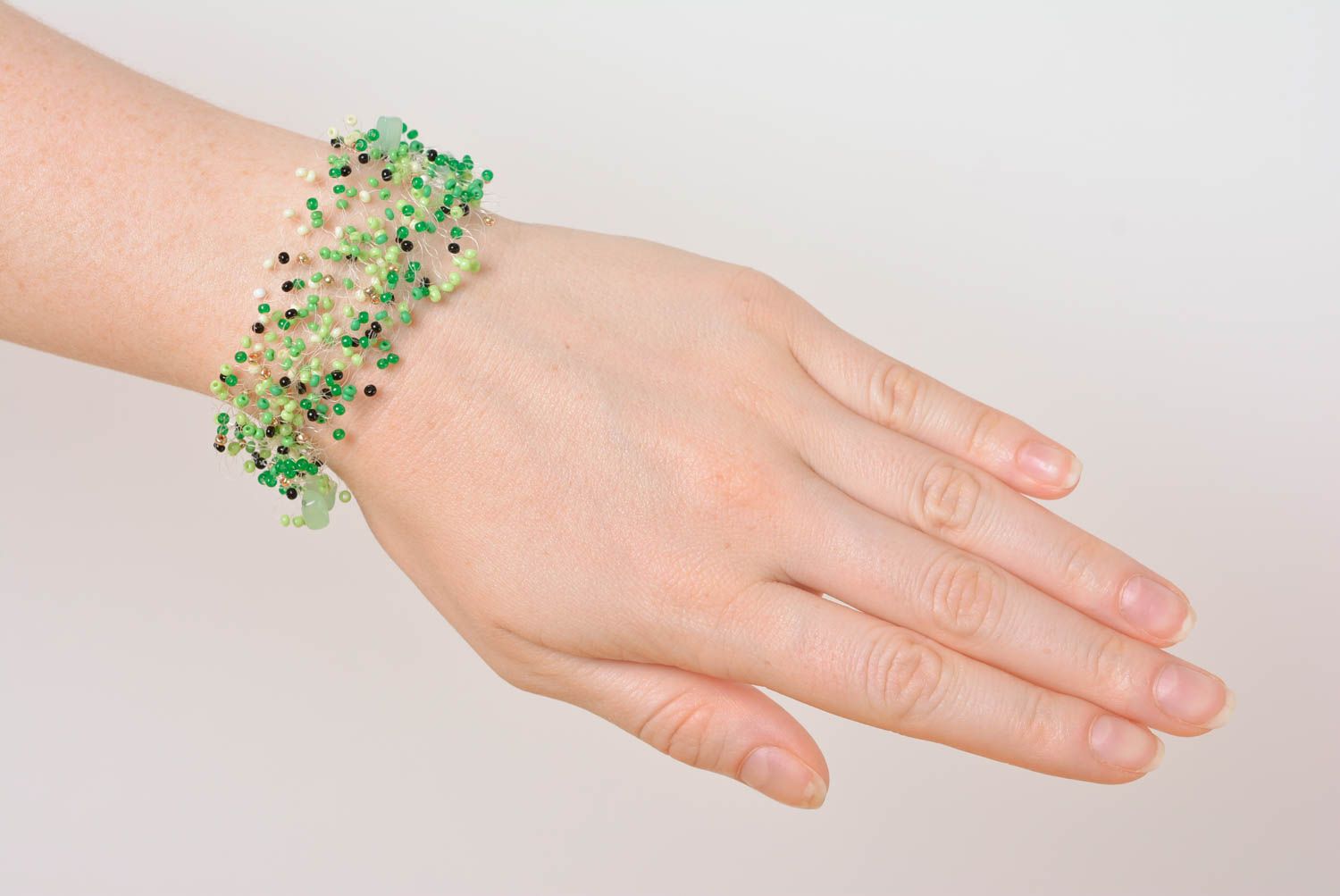 Bracelet perles rocaille Bijou fait main Accessoire femme vert bijouterie belle photo 4