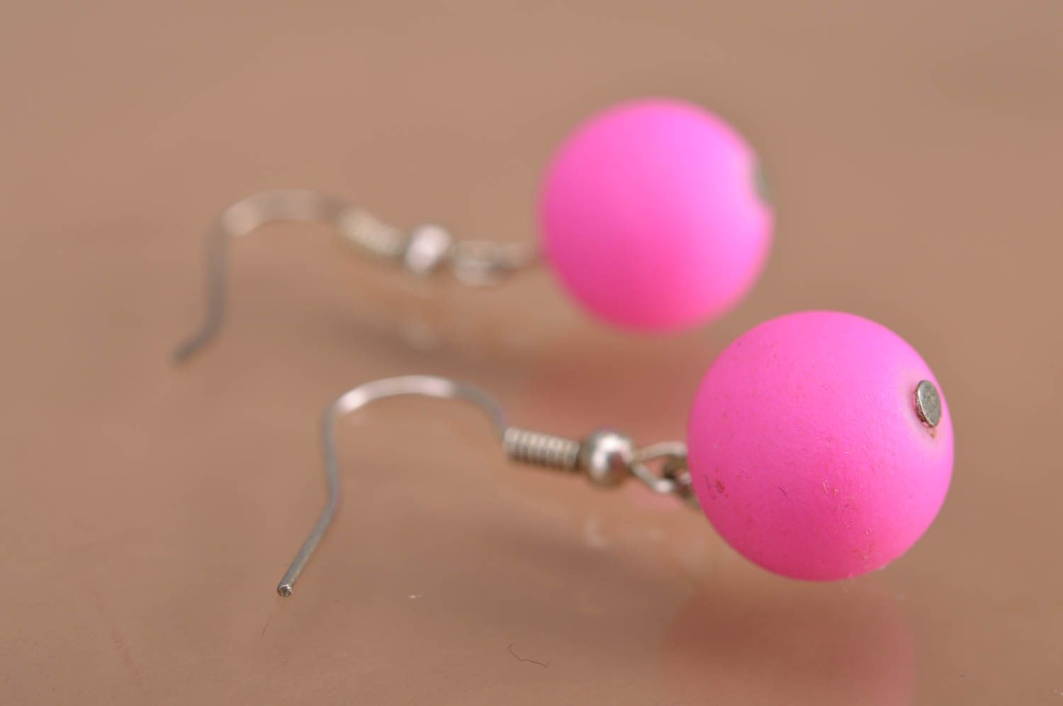 Handmade designer dangle earrings with bright pink neon round beads photo 5
