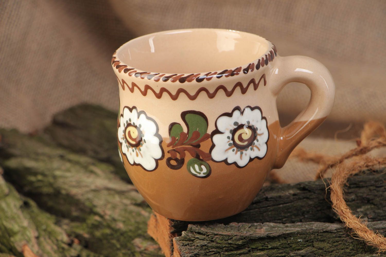 Petite tasse en céramique peinte brune faite main de style ethnique 25 cl photo 1