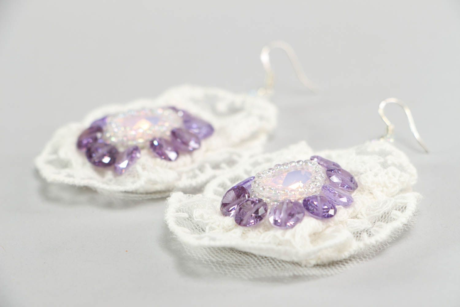 Earrings with crystal and lace photo 2