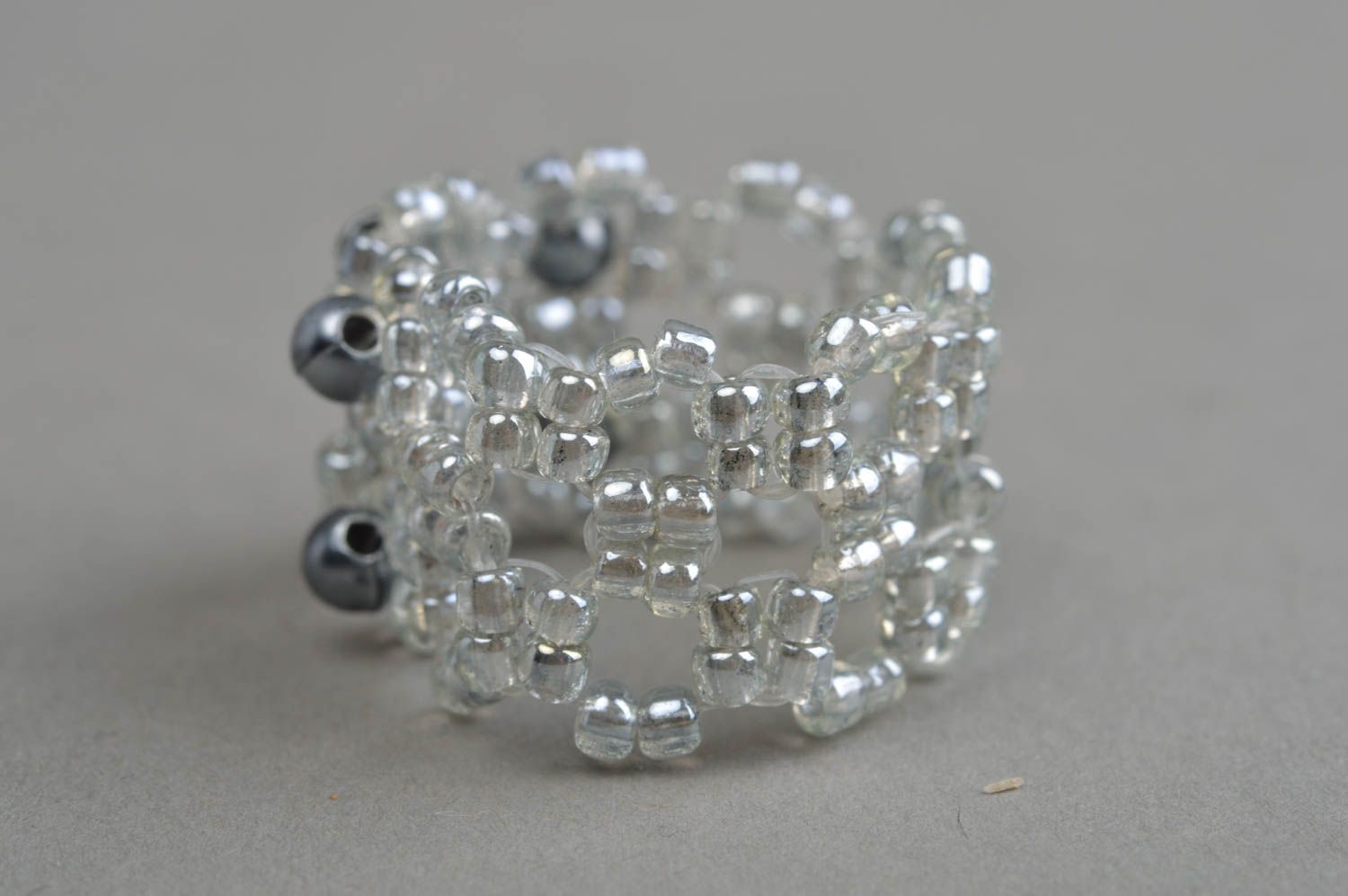 Бисерное кольцо для девушки аксессуар ручной работы Жемчуг в водорослях фото 2