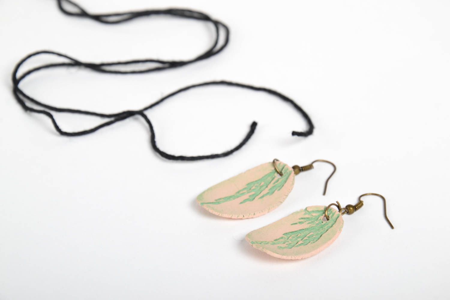 Fashionable dangling earrings handmade natural clay pendant jewelry for women photo 3