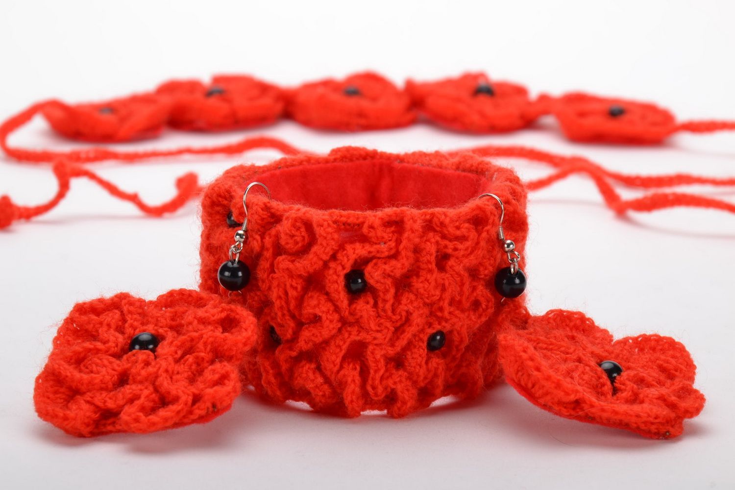 Set of crocheted jewelry photo 1