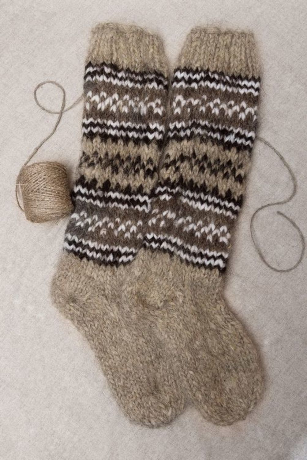 Chaussettes longues en laine tricotées photo 1